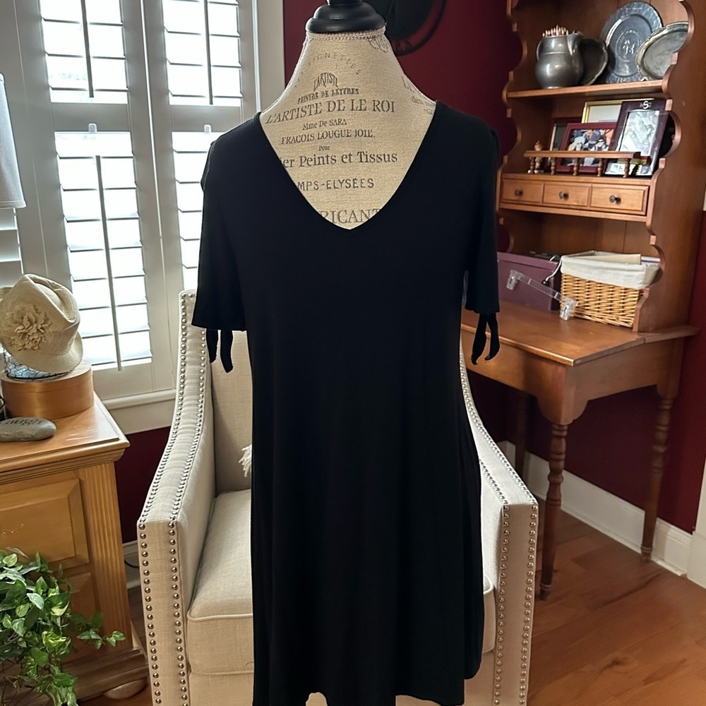 Green Envelope Classic Black Mini Dress